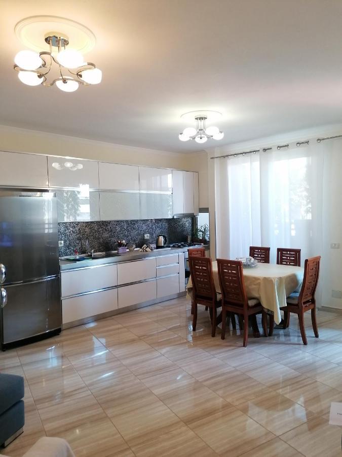 Holiday Center Apartment Shkodër Extérieur photo